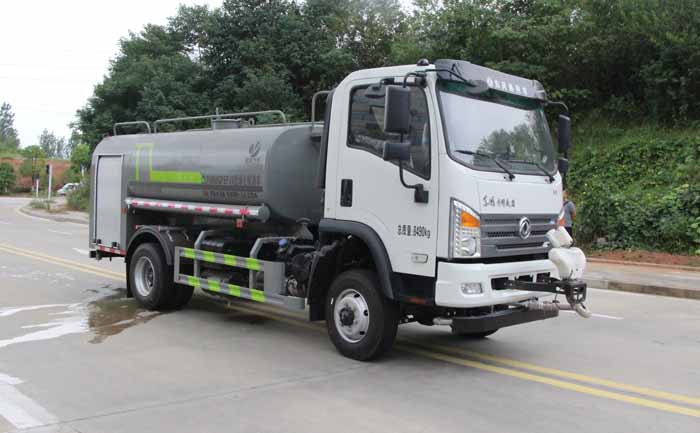 東風四驅(qū)4方綠化噴灑車 理性的選擇 東風四驅(qū)4方綠化噴灑車 理性的選擇
